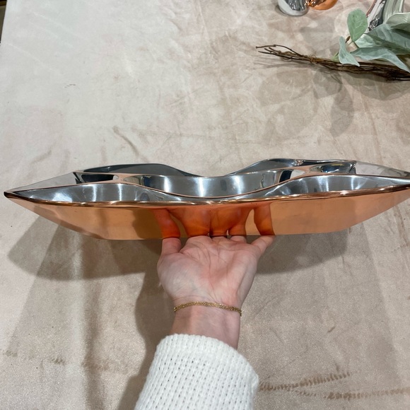 Nambe - Classic Copper collection
Multi section server (7 sections) - Picture 3 of 6